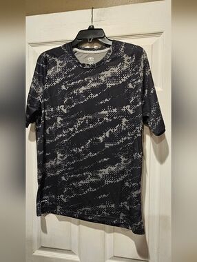 ATHLETIC WORKS SHIRT